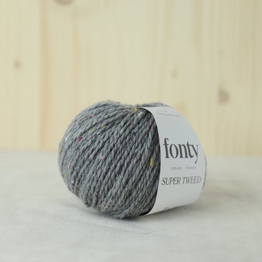Super Tweed - Fonty